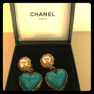 Chanel vintage clip on earrings